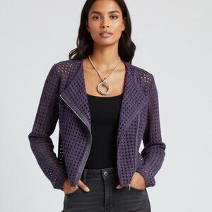 Elie Tahari Navy Sheer Flower Lace fitted Blazer w/zip up front.  Medium